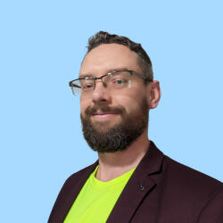 Michal Plis - Contemporary Abstract Artist Portrait of Melbourne-based multidisciplinary abstract artist and Roundism founder, Michal Plis.